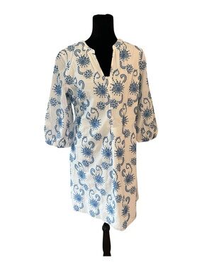 Women's White & Blue Floral Button dress